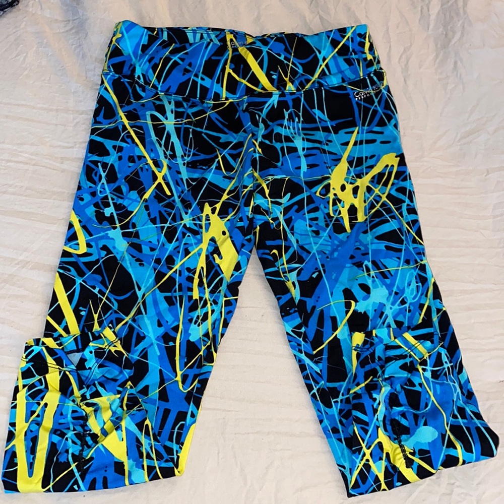 CALVIN KLEIN PERFORMANCE CAPRIS 90’s STYLE
